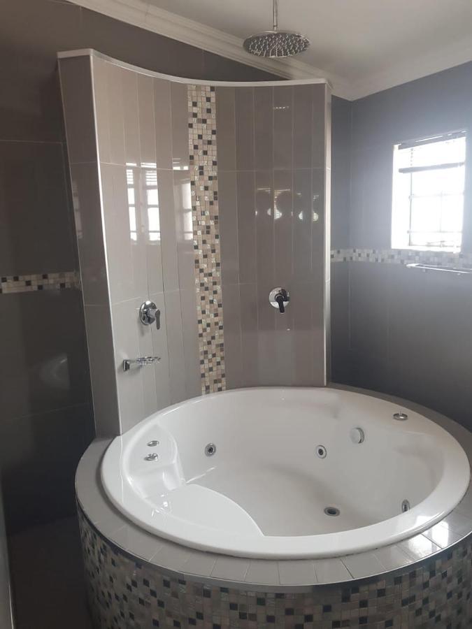Terrace Lofts Hotel Standerton Eksteriør billede
